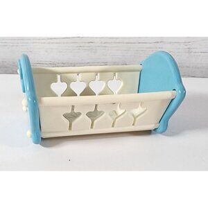 VTG 1993 FISHER PRICE DREAM DOLLHOUSE BLUE BABY CRIB CRADLE BASSINET ROCKING
